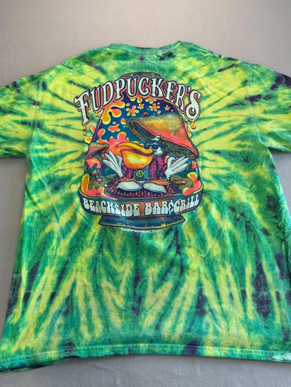 Fudpuckers Beachside Bar & Grill T-Shirt L Tie Dye Mushroom Duck Destin Florida